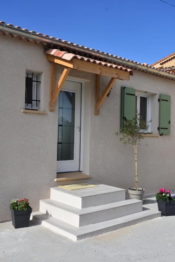 Aux Reves Des Mees Villa Les Mees Luaran gambar